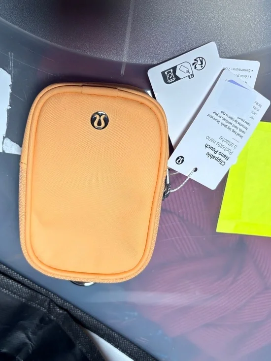 Lululemon Clippable Nano Pouch New With Tags, Sold Out Rock Melon - Picture 2 of 4